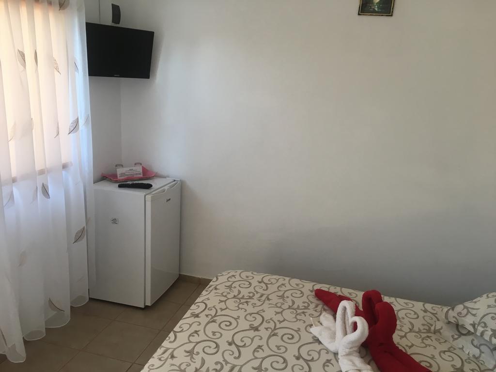 Casa Laura ξενώνας Corbu  Εξωτερικό φωτογραφία